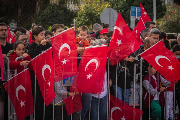 Plongée dans la magie : un illusionniste à tours